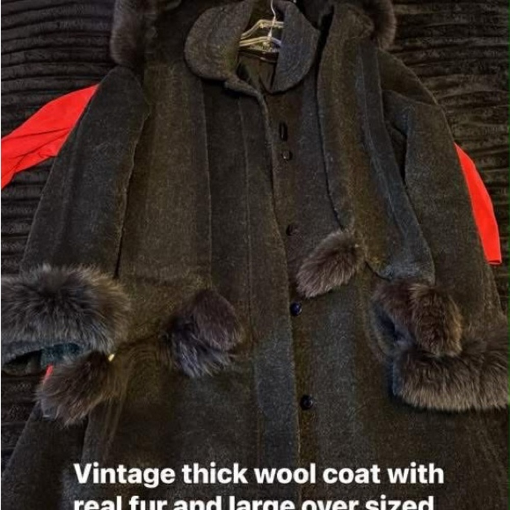 Elegant Black Wool Coat with Fur Trim